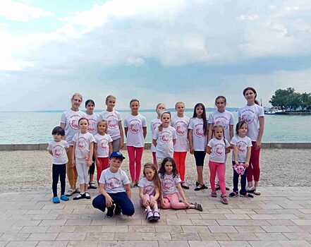 Танцевальный коллектив из САО одержал победу на международном конкурсе в Венгрии