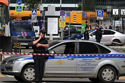 Shot: Женщина подожгла военкомат Выборгского района в Петербурге