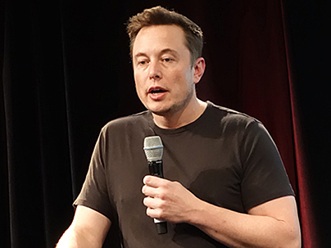 Илон Маск рассказал, как произносить название компании Tesla