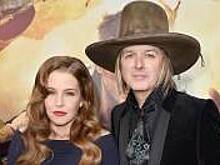 Бывший муж требует с единственной дочери Элвиса Пресли $40 тыс. в месяц