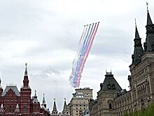 На параде Победы в Москве авиация пролетит 16 группами