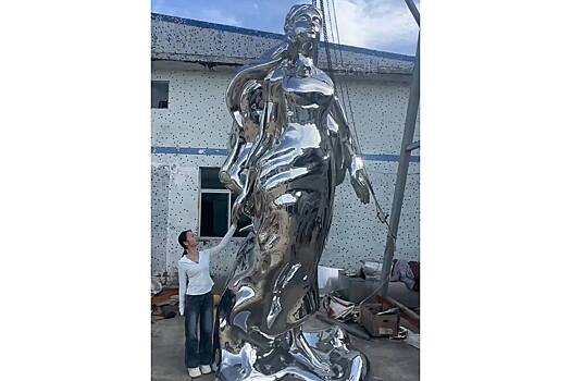 В Китае появилась копия барнаульской статуи