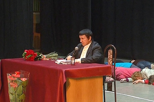 Психолог о Кашпировском: "Волшебных таблеток" от всего сразу не существует