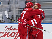 Подмосковный «Витязь» вышел в групповой полуфинал Ночной хоккейной лиги