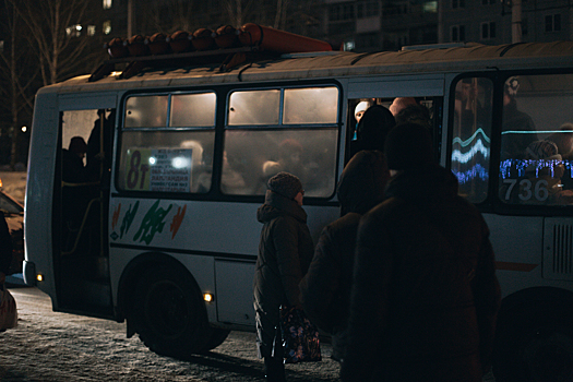 Кемеровский общественный транспорт в новогоднюю ночь будет работать по особому графику