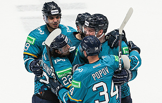 "Самым сложным было толкать БТР". Как игроки "Сочи" побывали на базе спецназа