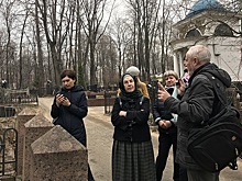 Прихожане храма Черемушек совершили паломническую прогулку по Введенскому кладбищу