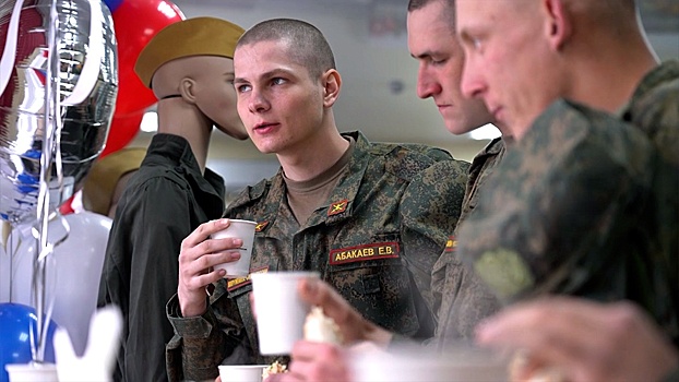 Насладиться блюдами на гриле: в ВВО открыли новую солдатскую чайную