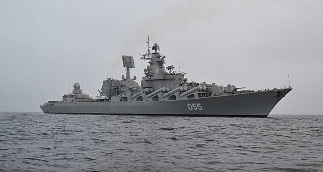 Российский ракетный крейсер не вписался в турецкий пирс