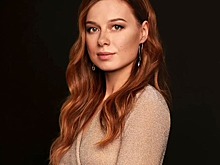 Юлия Савичева показала архивное фото с мамой и поздравила ее с днем рождения