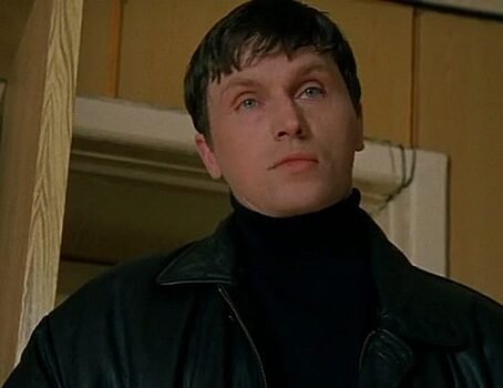 Вспомнить все: как сейчас выглядит телохранитель Саши Белого Макс из «Бригады»