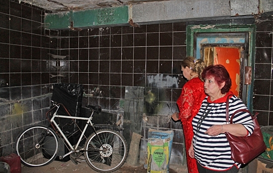 Волжане пожаловались на плачевное состояние общежития по улице Пушкина