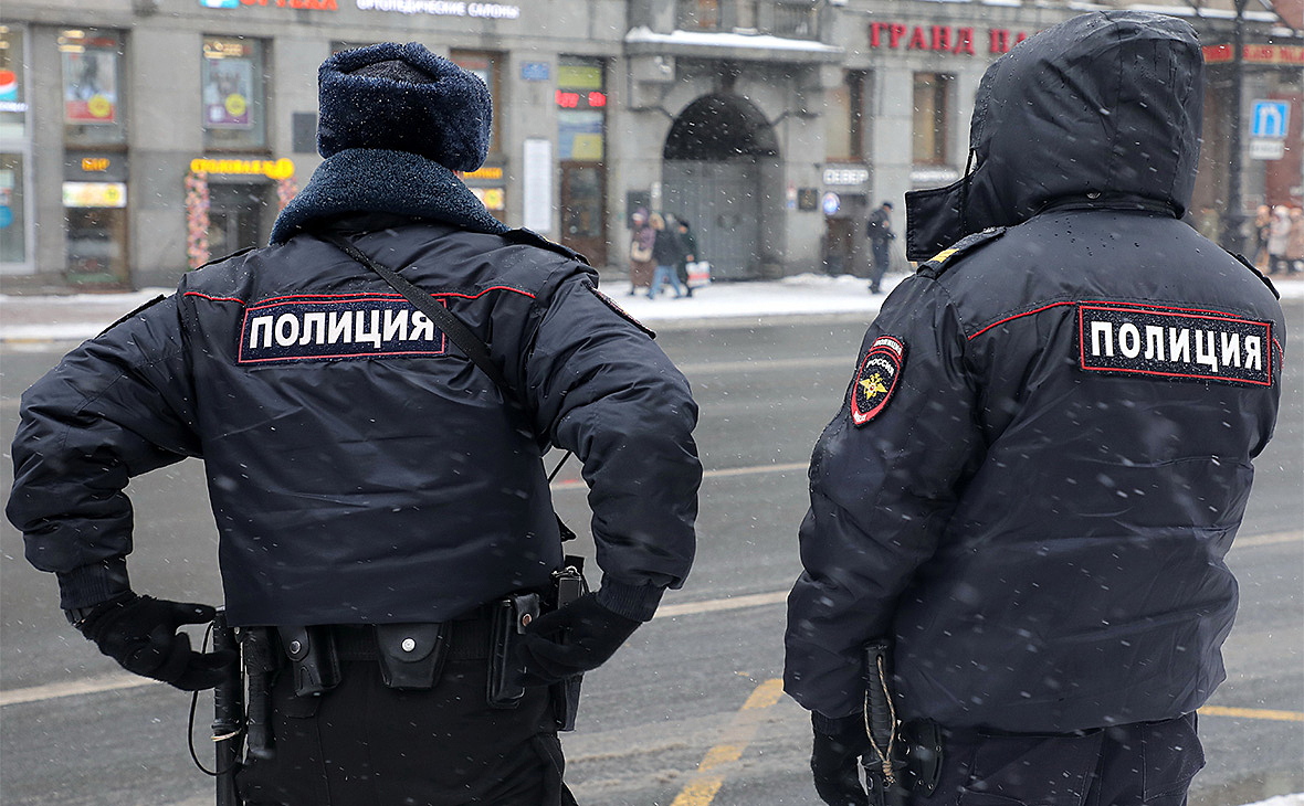 В Москве неизвестный открыл стрельбу по полицейским