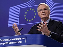 Фунт падает на заявлениях Барнье о Brexit