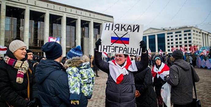 Белорусская оппозиция приуныла после послания Владимира Путина