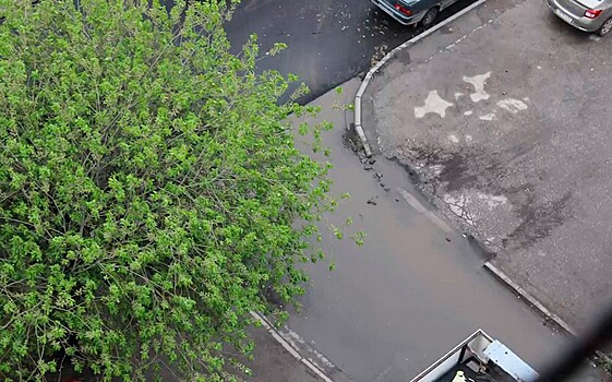 В Рязани после вмешательства депутата Госдумы устранили лужу