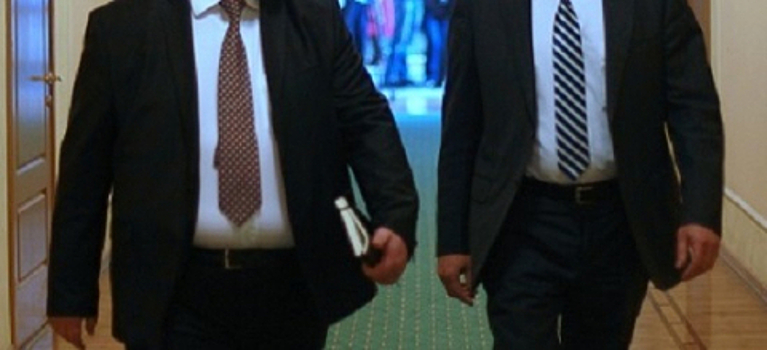 Стилист Малышева сообщила, что нижегородские депутаты не умеют выбирать пиджаки и галстуки