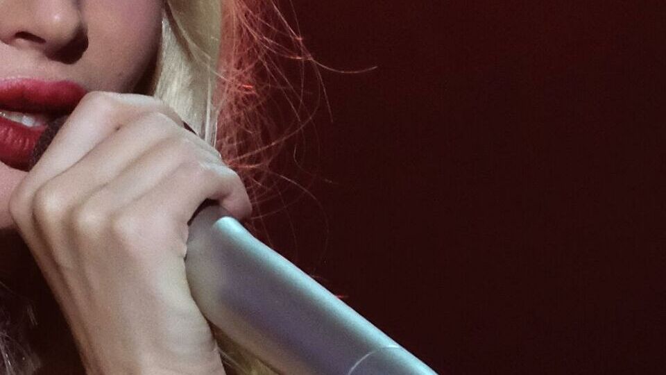 На McDonald`s подали в суд из-за песни Лободы