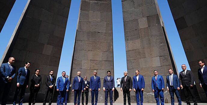 Алексей Логвиненко: «Памятник жертвам геноцида символизирует волю армянского народа к возрождению»