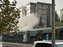 Haberturk: молния ударила в движущийся трамвай в турецком Газиантепе