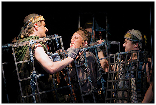 Челябинский «Манекен» опубликовал афишу на апрель