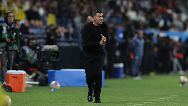 «Милан» может уволить главного тренера Консейсау спустя месяц после назначения