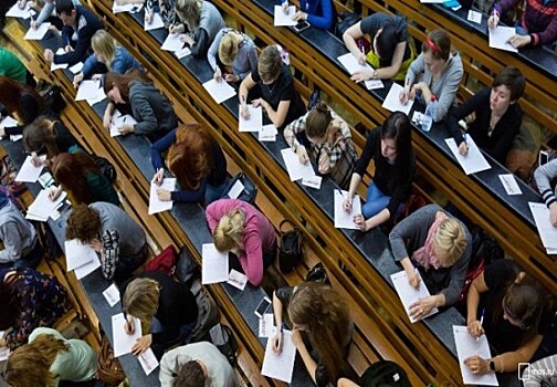 В библиотеке № 196 прошёл «Тотальный диктант»