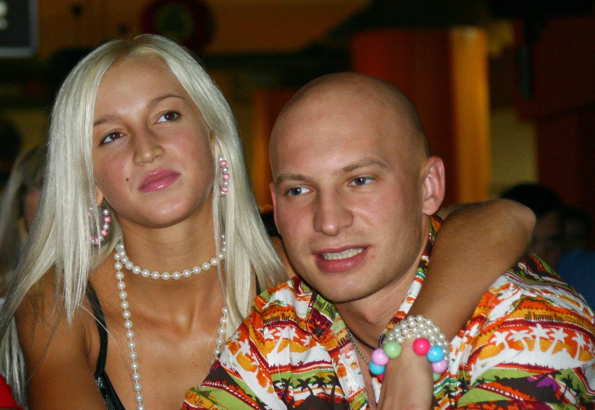 Ухтадан келген трансвеститтің суреттері