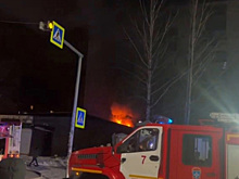 Крыша офиса мусорного регоператора сгорела в Новосибирске