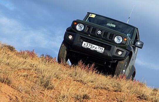 Летать не может, но зато как ползает! Тест-драйв нового Suzuki Jimny