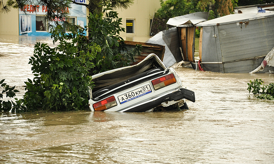 Последствия наводнения в Крымске