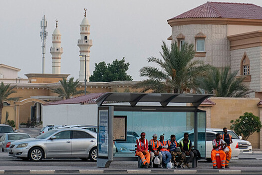 Guardian: подготовка к ЧМ по футболу в Катаре унесла жизни тысяч мигрантов