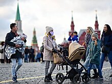 Россиянкам предложили платить зарплаты за материнство