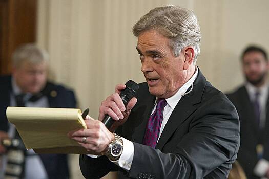 Известного телеведущего госпитализировали с опасной инфекцией