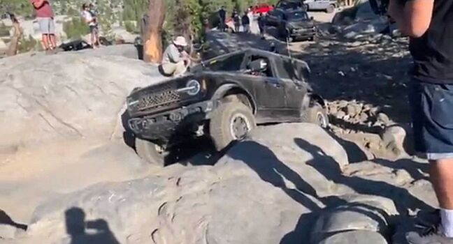 Ford Bronco 2021 года протестировали на тропе Рубикона