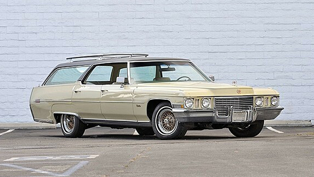Например, компания American Sunroof Company в Саутгейте из стандартного седана Cadillac Deville 1972 года построила для поп-звезды эксклюзивный универсал Cadillac Custom Estate Wagon, который певец использовал до своей смерти. Всего было сделано две таких машины, причём обе заказали музыканты. Кроме Элвиса Пресли владельцем роскошного универсала был Дин Мартин.