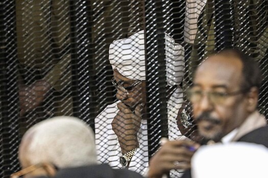 Власти Судана хотят судить экс-президента аль-Башира на родине