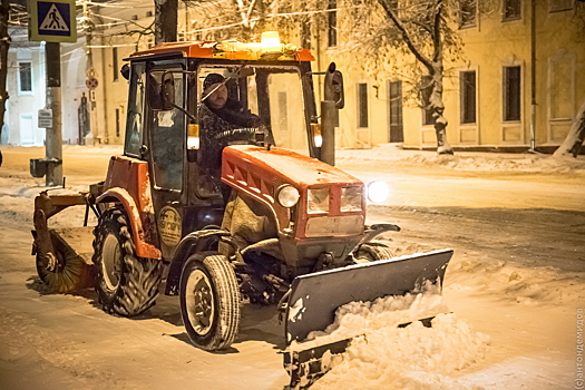Тротуары Калуги пообещали избавить от снежной каши за два-три дня