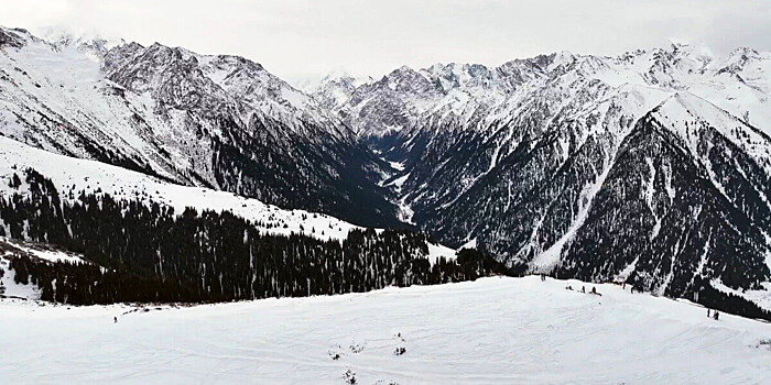 Лыжи, юрты и горячие источники: пять причин поехать в Каракол