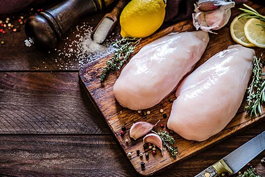 Сколько белка в куриной грудке и 8 вариантов ее замен на диете