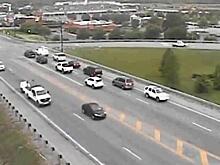 Американец проехал два километра задом наперед на сломанной машине