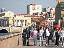 Уфа пускает пыль в глаза, Оренбург тонет в болоте, Екатеринбург теряет блеск, Челябинск роет метротрам