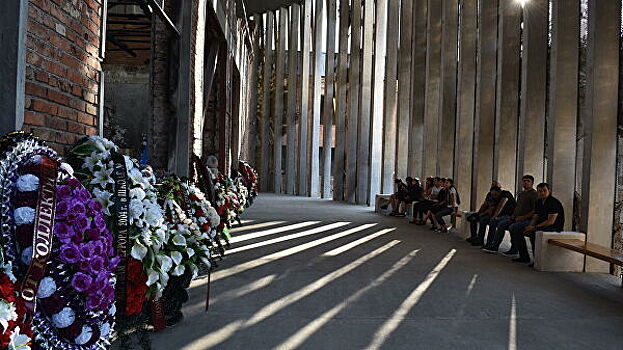 В Беслане почтили память жертв теракта 2004 года