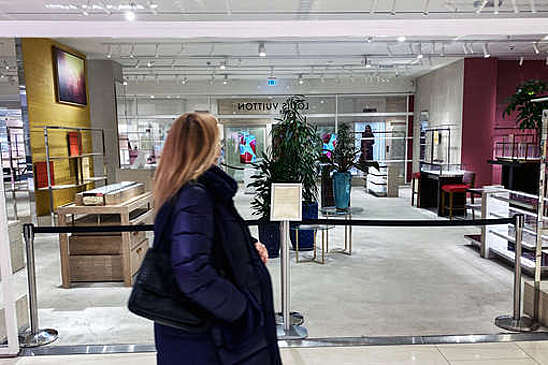 Hugo Boss объявил о приостановке всех продаж в России