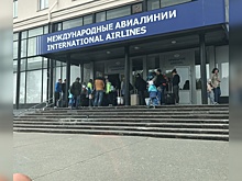 Архангелогородцам пришлось несколько часов ждать вылета в Турцию на улице