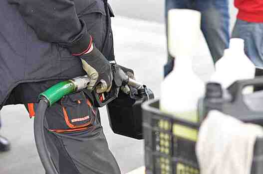 Экономисты ждут неподъемных цен на бензин