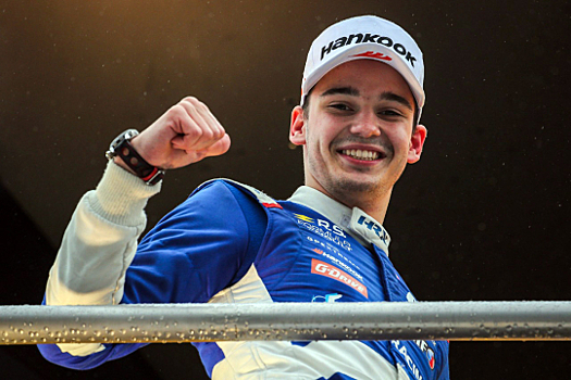 Formula Renault: Александр Смоляр - бронзовый призер Формулы Рено 2019
