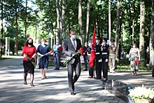 Префект СВАО Алексей Беляев почтил память павших воинов в районе Лианозово