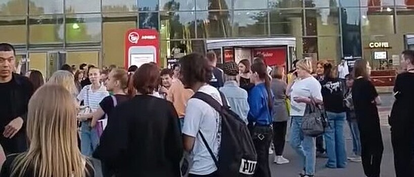 В Саратове эвакуировали посетителей «Триумф Молл» и «Тау Галерея»