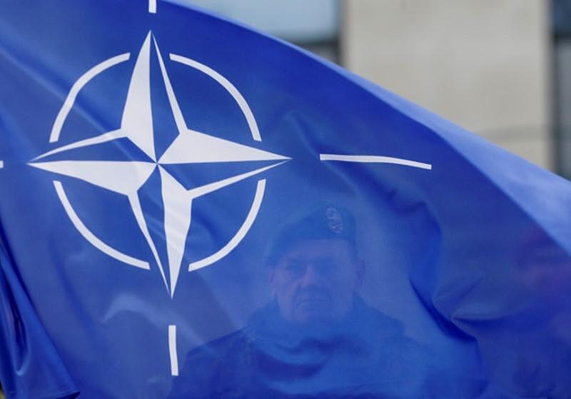 «Руки НАТО обагрены кровью»: КНР назвала виновного в кризисе на Украине